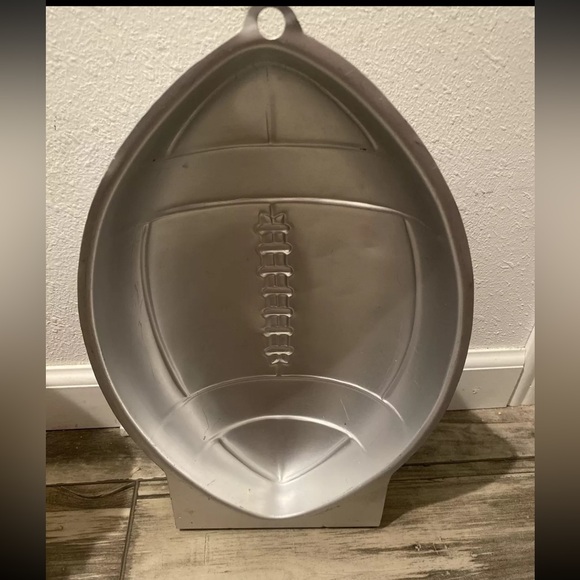 Vintage 1990 Wilton Football Cake Pan RARE - Picture 2 of 6
